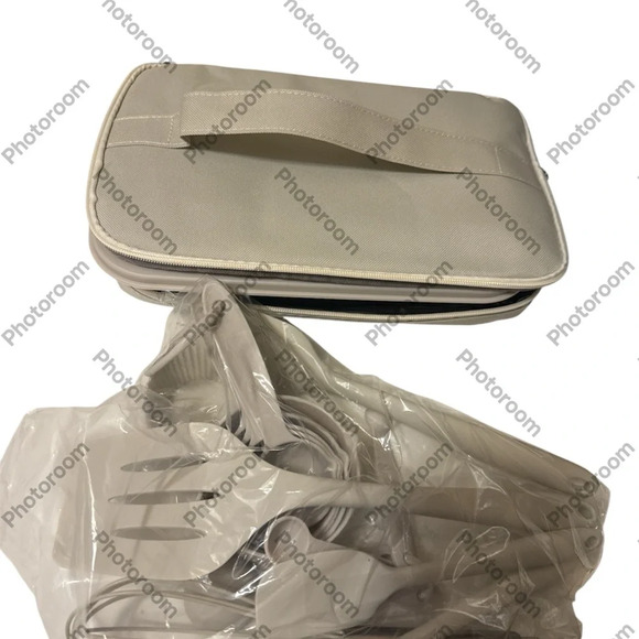 BAKING DISH &
UTENSIL SET brand new beautiful neutral color - Picture 4 of 8